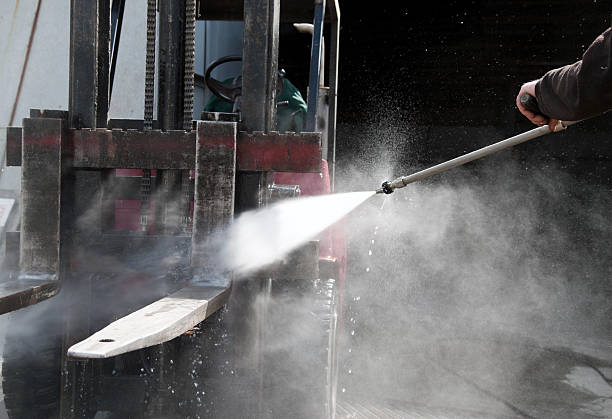 Best Roof Washing  in Somerville, MA